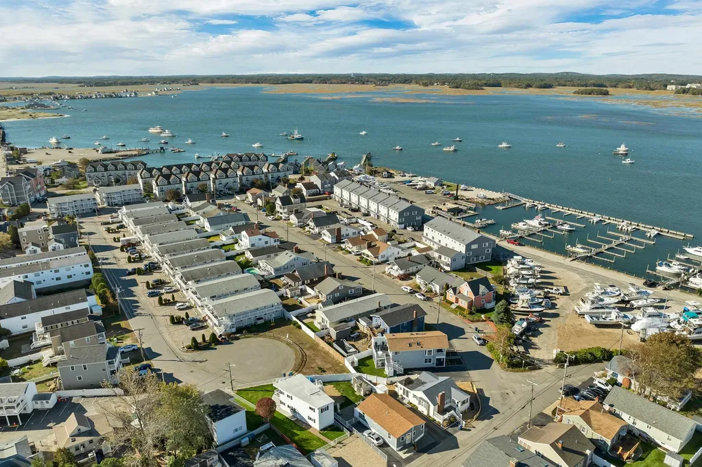 3 Harris Avenue Hampton NH 03842