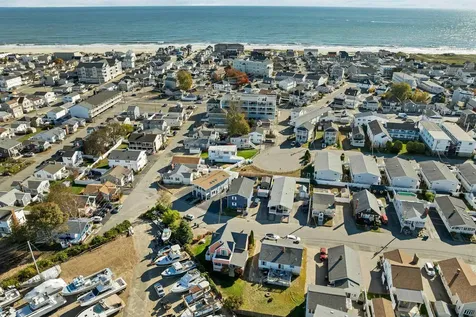 3 Harris Avenue Hampton NH 03842