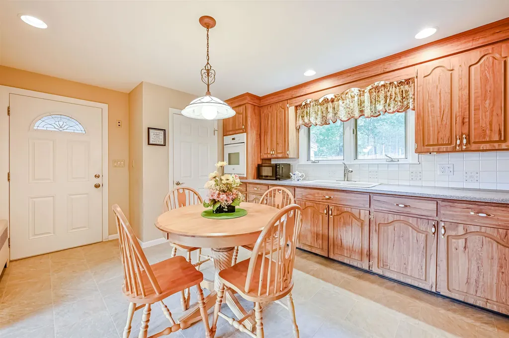 130 Dover Point Road Dover NH 03820