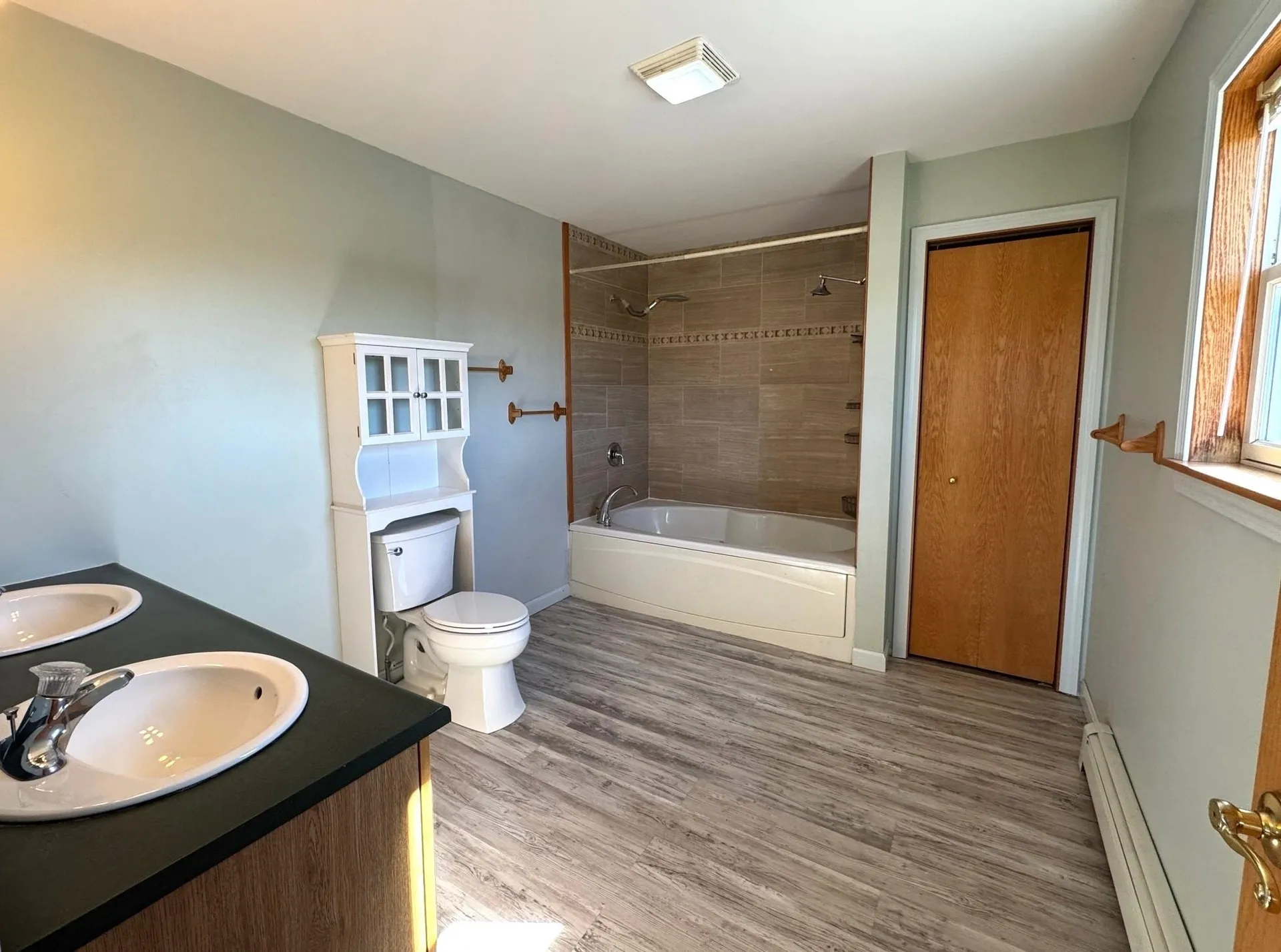 1495 Rattlin Bridge Road Bridport VT 05734