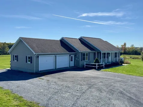 1495 Rattlin Bridge Road Bridport VT 05734