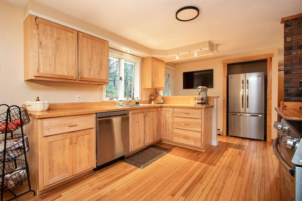 431 Old County Road Waterford VT 05848