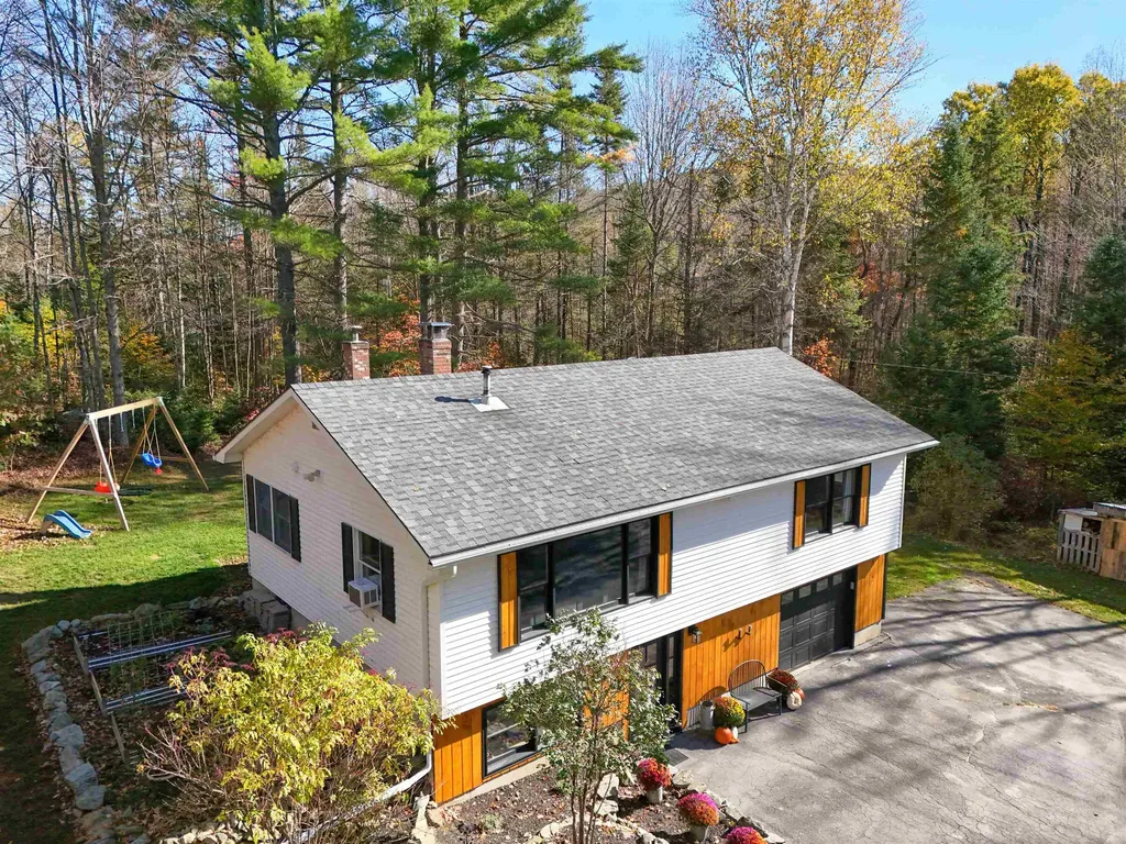 431 Old County Road Waterford VT 05848