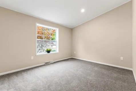 328 Darby Drive Laconia NH 03246