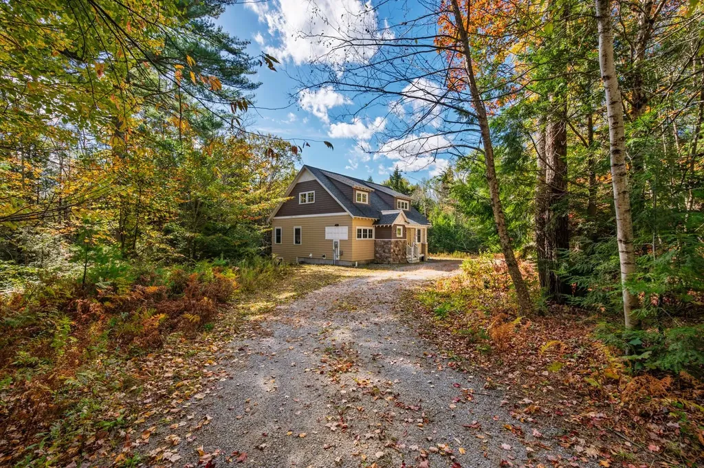 108 Circle View Drive Newbury NH 03255