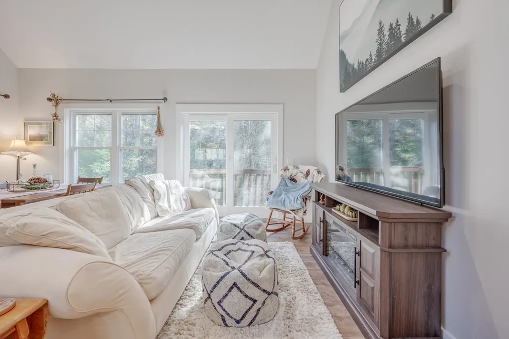 108 Circle View Drive Newbury NH 03255