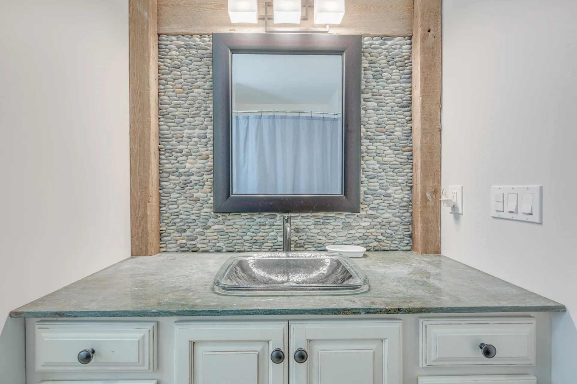 108 Circle View Drive Newbury NH 03255