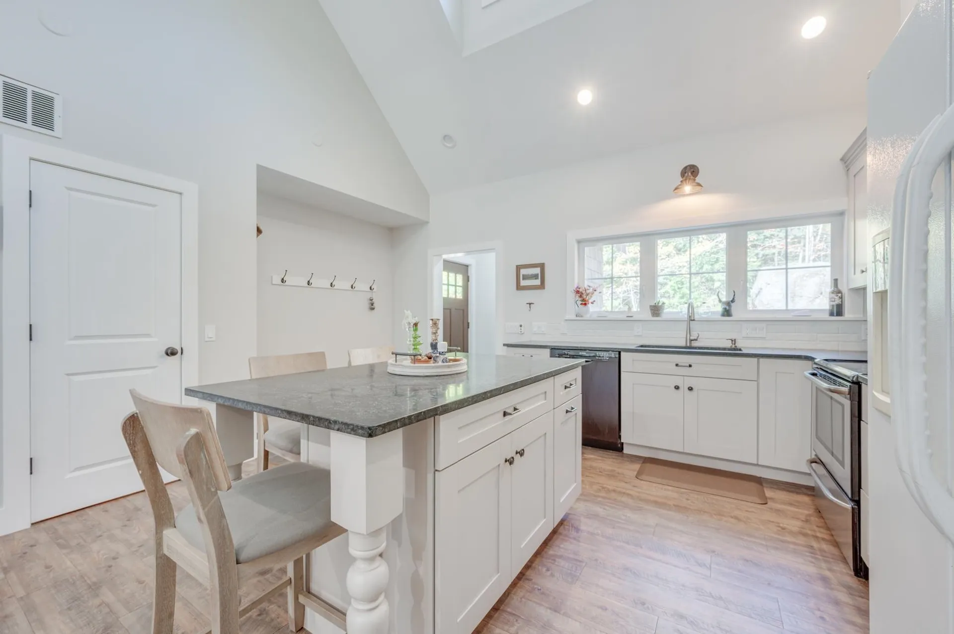 108 Circle View Drive Newbury NH 03255