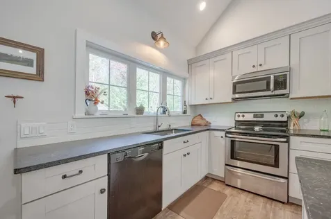 108 Circle View Drive Newbury NH 03255