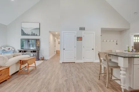 108 Circle View Drive Newbury NH 03255