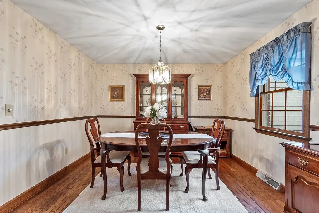 9 Cardinal Road Windham NH 03087