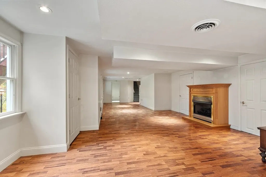 9 Cardinal Road Windham NH 03087