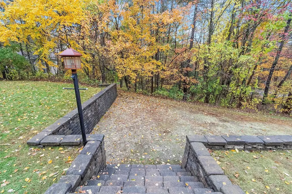 9 Cardinal Road Windham NH 03087