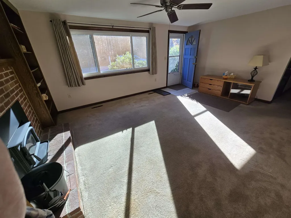 4 Venne Circle Concord NH 03301