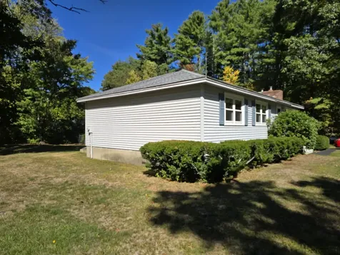 4 Venne Circle Concord NH 03301