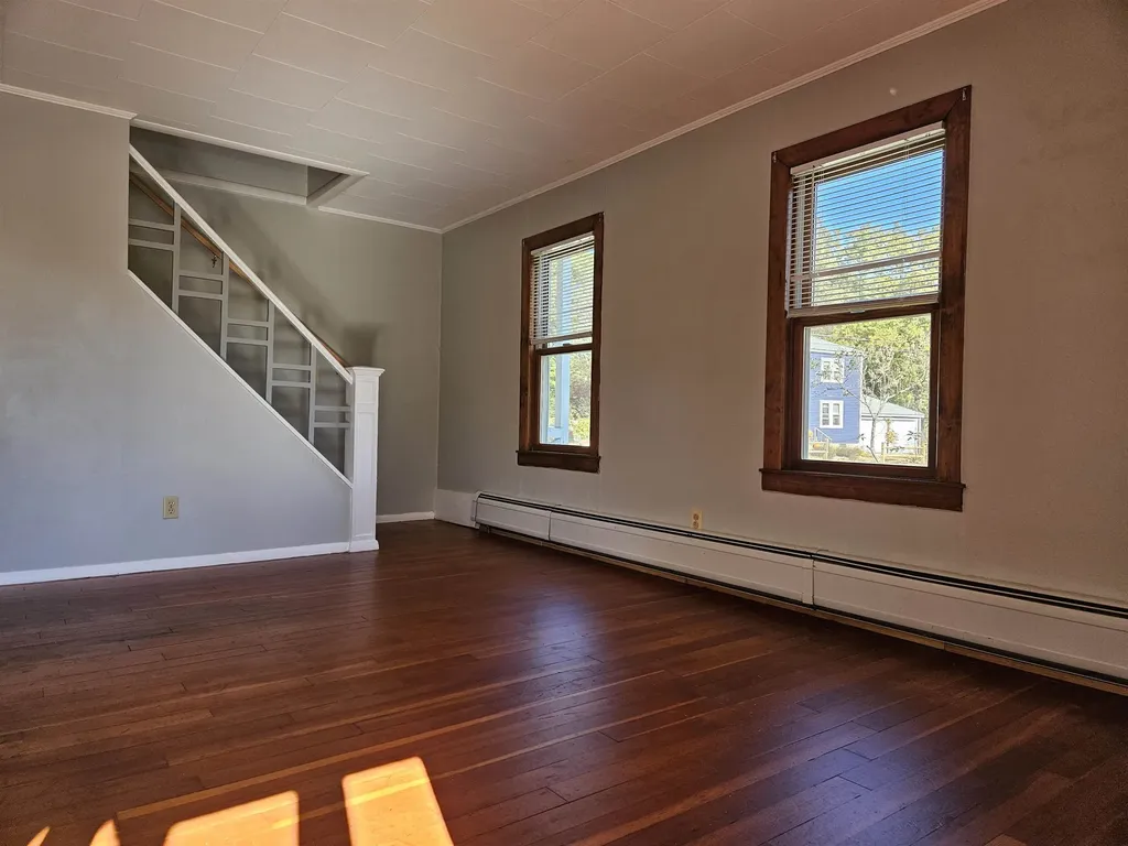 16 Mckenzie Drive Claremont NH 03743