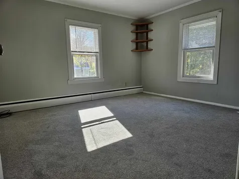 16 Mckenzie Drive Claremont NH 03743