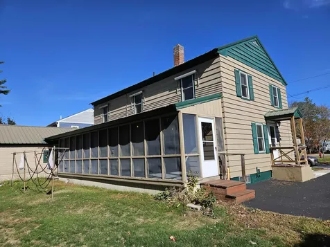 16 Mckenzie Drive Claremont NH 03743