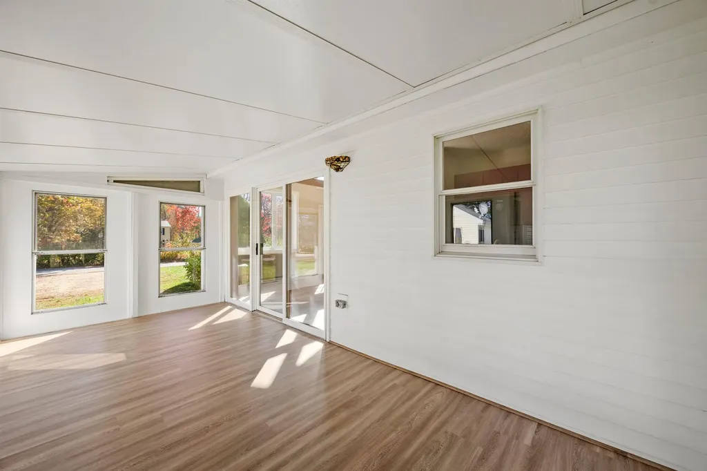 52 Noyes Road Tilton NH 03276