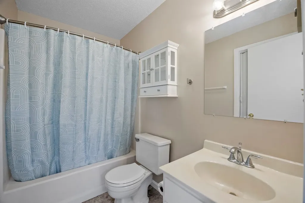 52 Noyes Road Tilton NH 03276