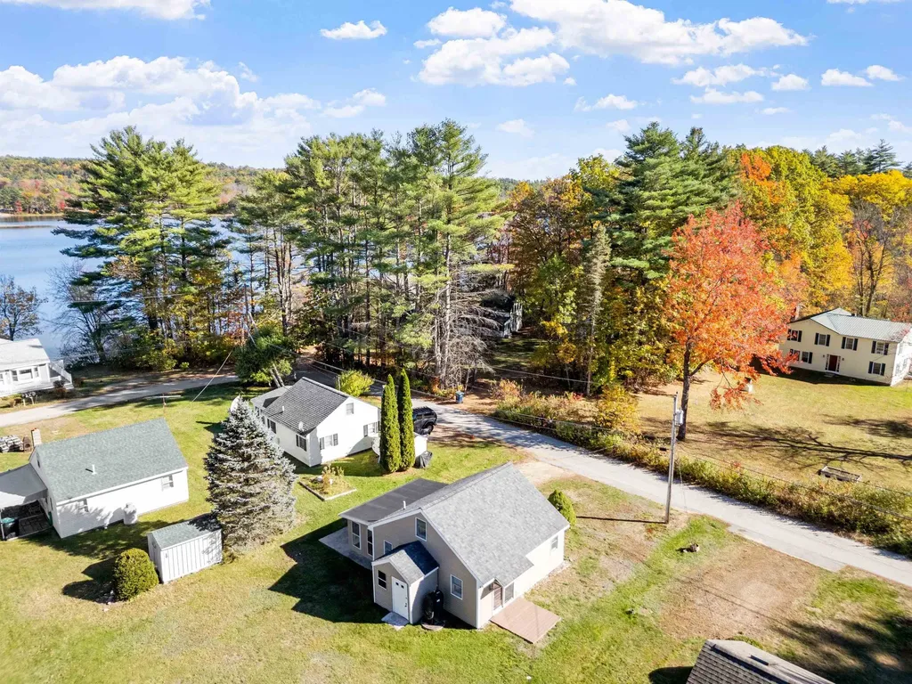 52 Noyes Road Tilton NH 03276