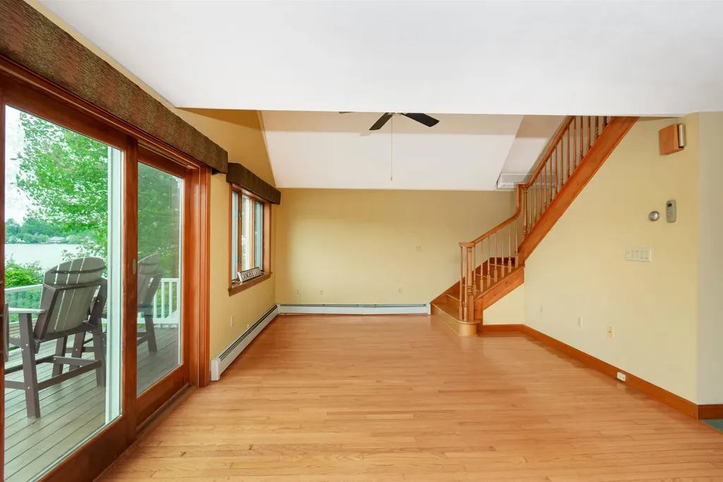 108 South Shore Road Windham NH 03087