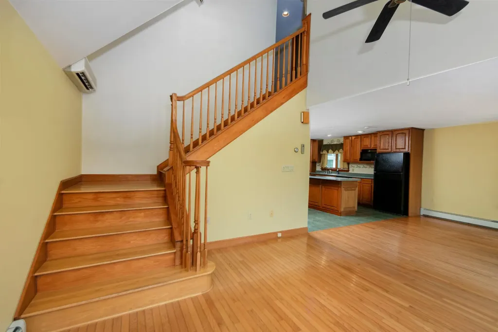 108 South Shore Road Windham NH 03087