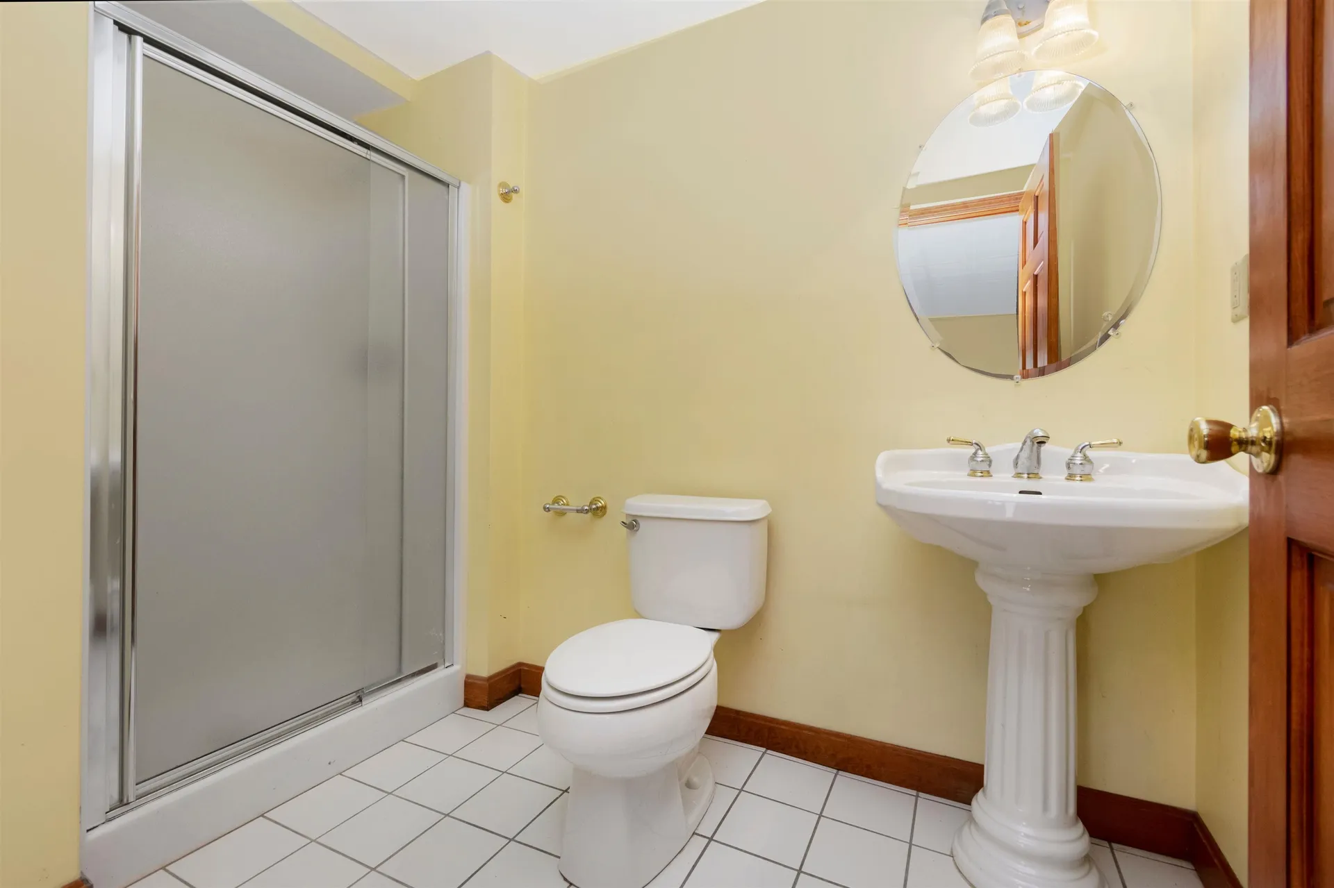 108 South Shore Road Windham NH 03087