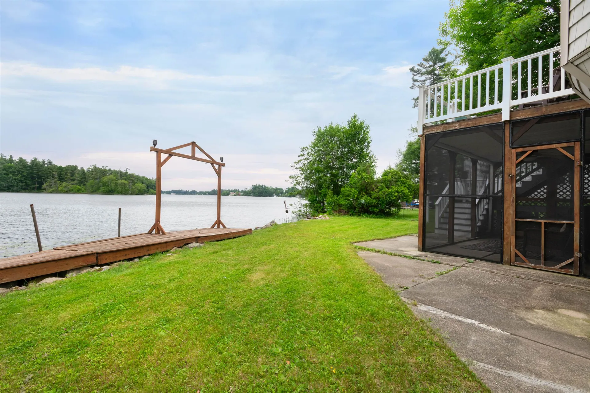 108 South Shore Road Windham NH 03087