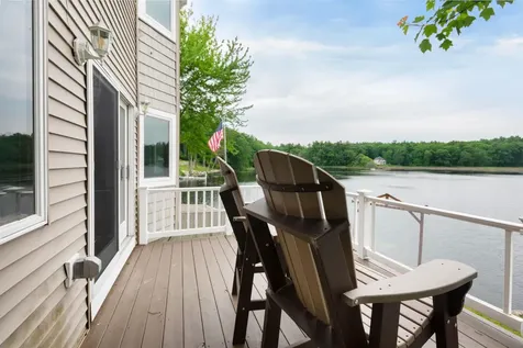 108 South Shore Road Windham NH 03087