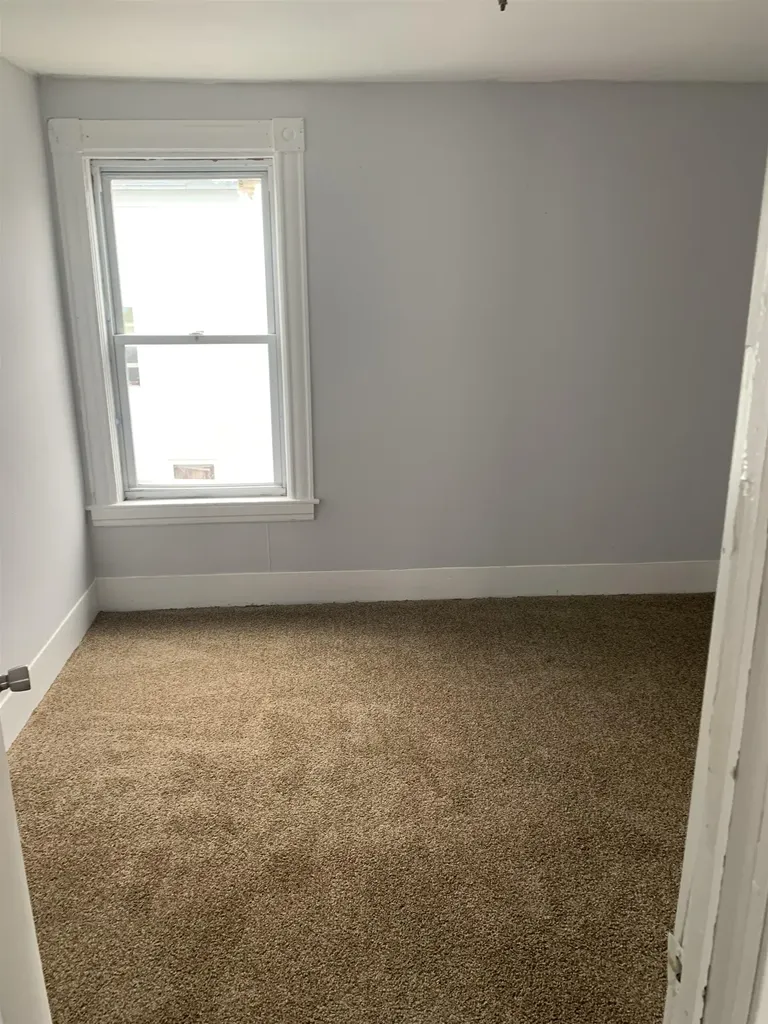 328 Cedar Street Manchester NH 03103