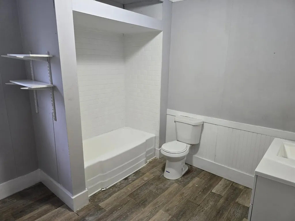 328 Cedar Street Manchester NH 03103