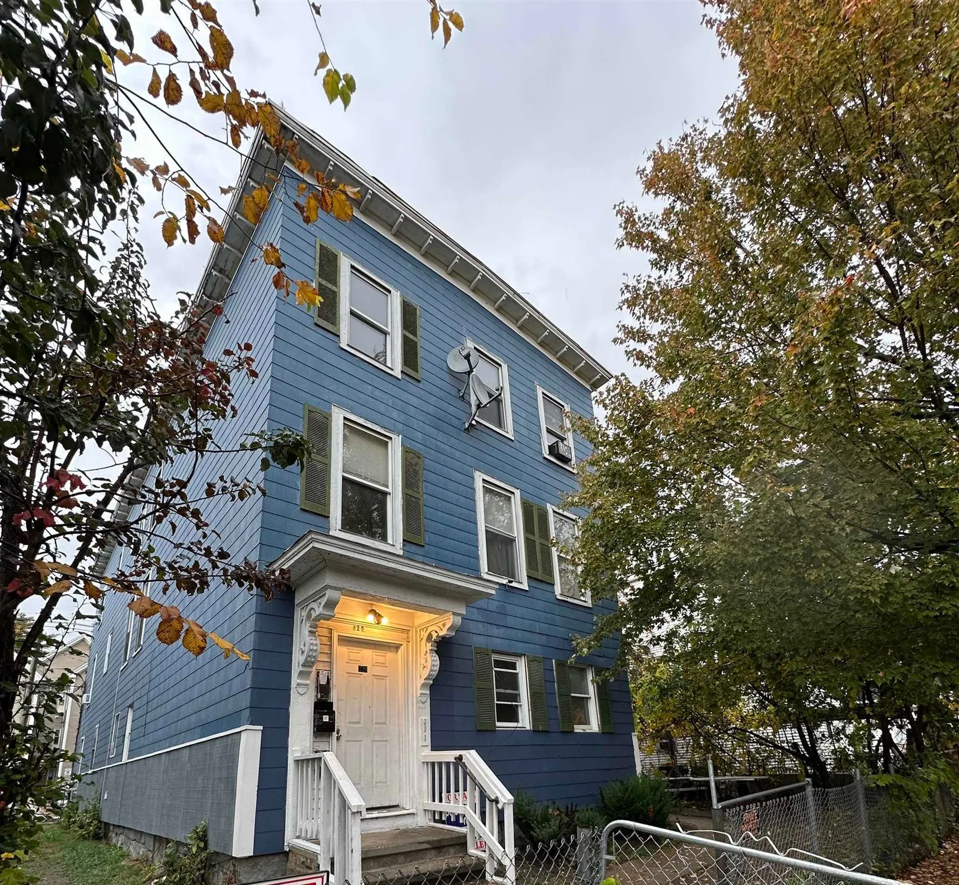 328 Cedar Street Manchester NH 03103
