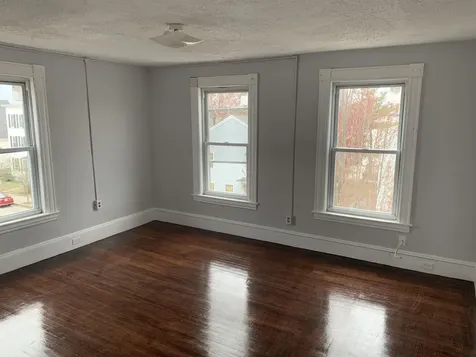 328 Cedar Street Manchester NH 03103