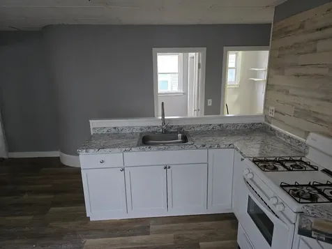 328 Cedar Street Manchester NH 03103