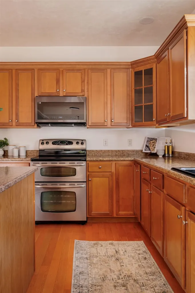 2 Copper Hill Road Hudson NH 03051-5078