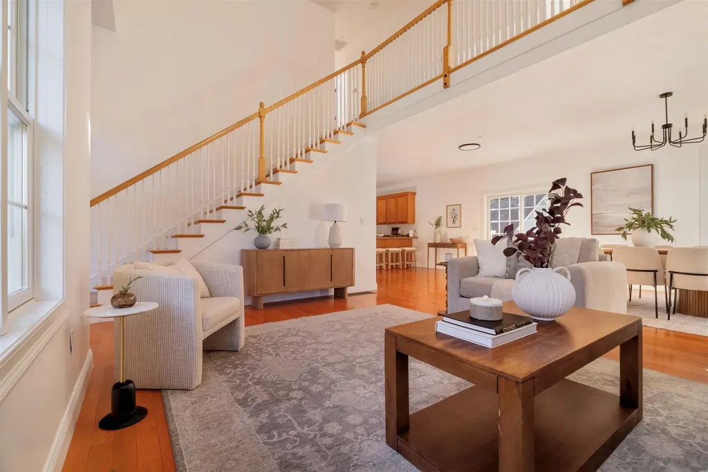 2 Copper Hill Road Hudson NH 03051-5078