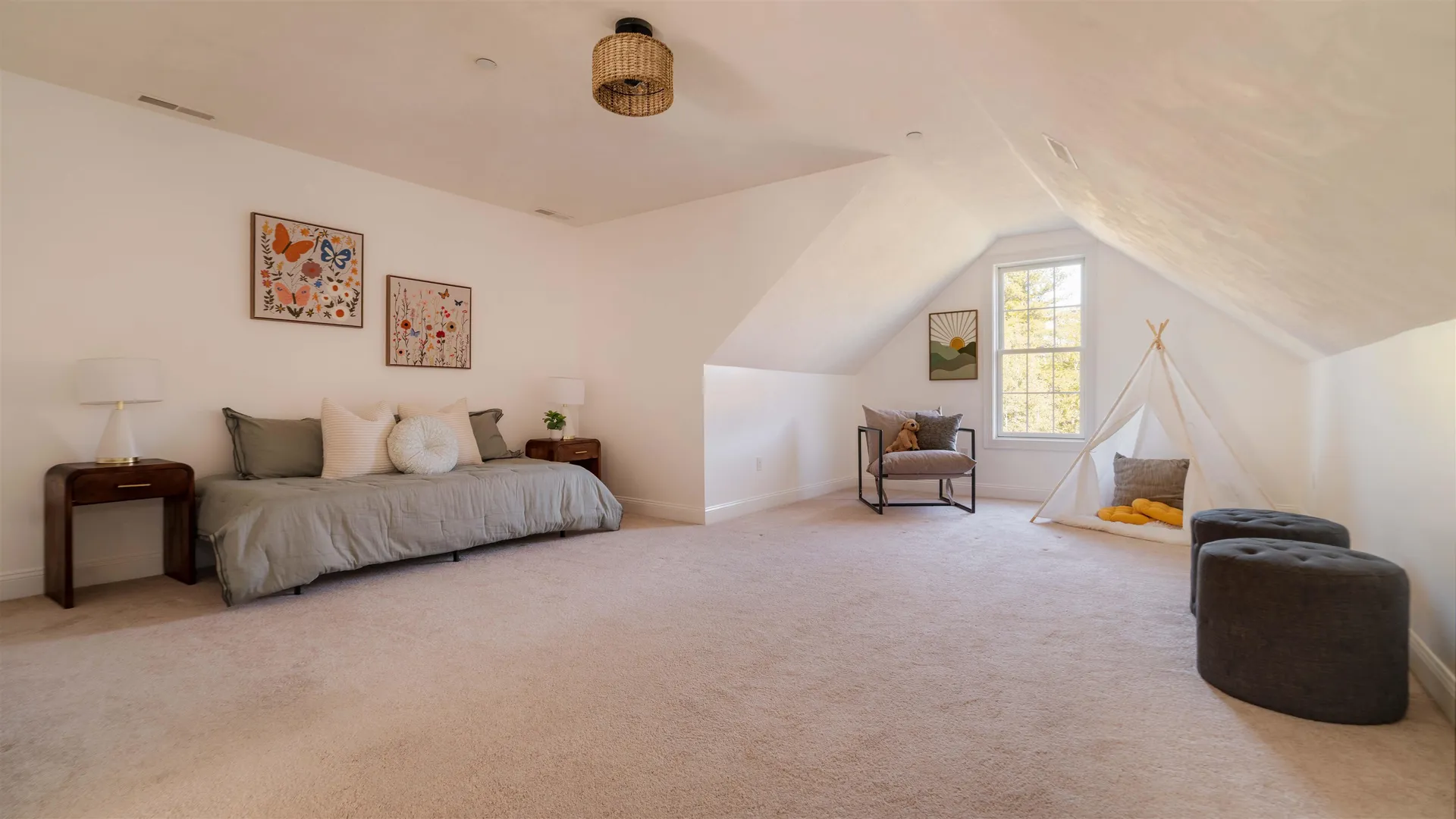 2 Copper Hill Road Hudson NH 03051-5078