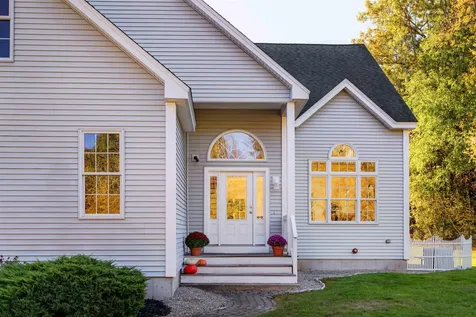 2 Copper Hill Road Hudson NH 03051-5078