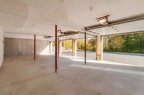 2 Copper Hill Road Hudson NH 03051-5078