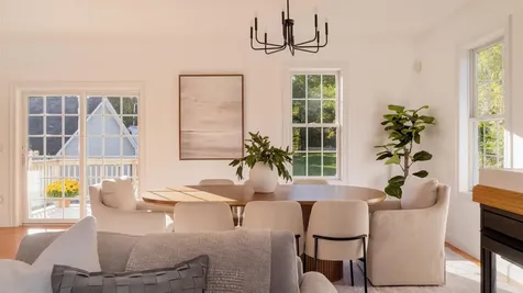 2 Copper Hill Road Hudson NH 03051-5078