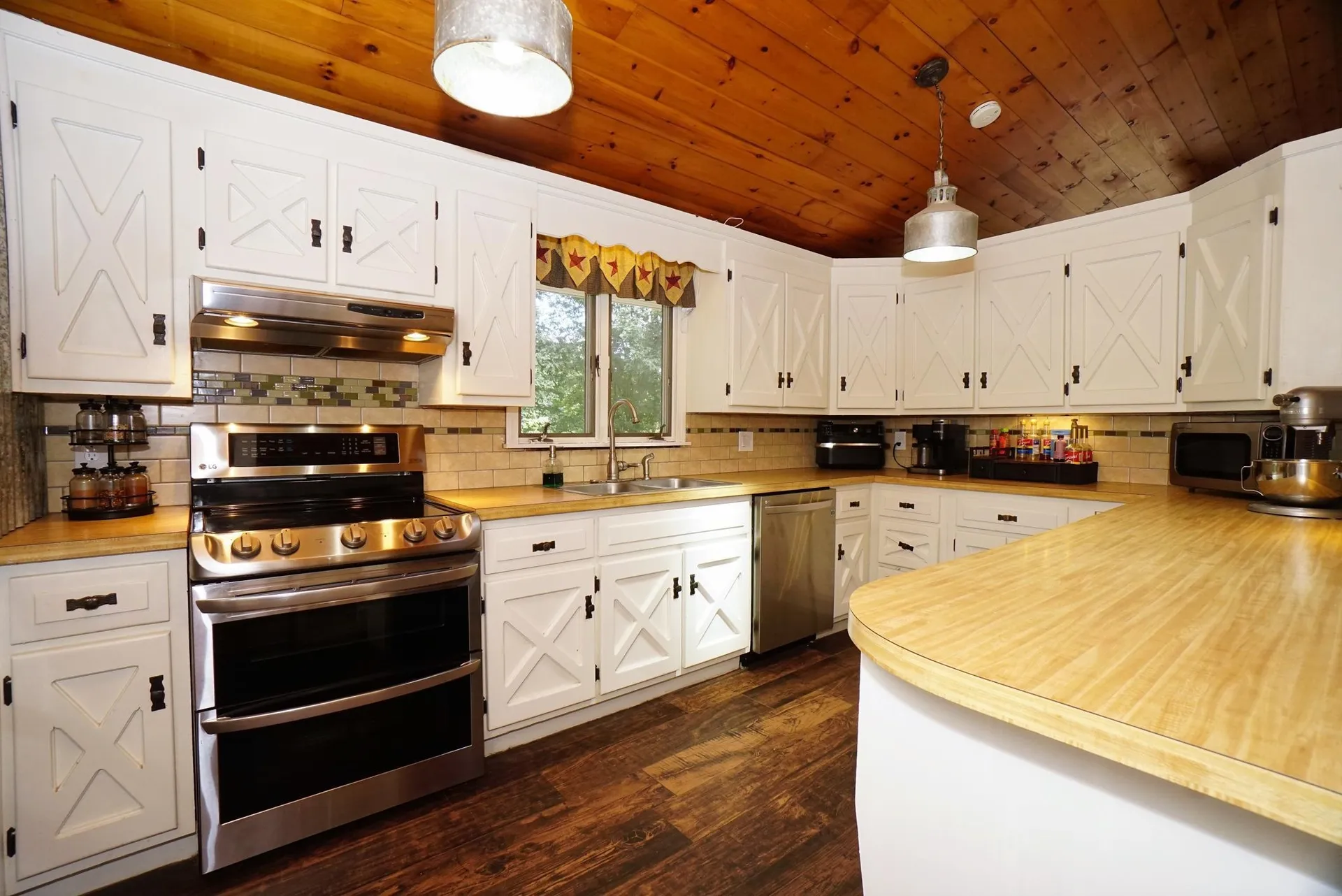 10 Folly Brook Terrace Kingston NH 03848