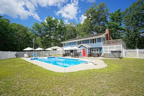 10 Folly Brook Terrace Kingston NH 03848