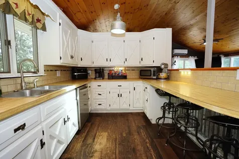 10 Folly Brook Terrace Kingston NH 03848