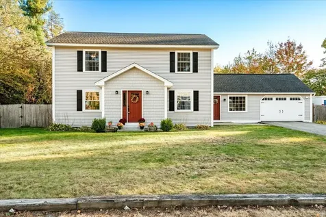 11 Palomino Lane Bedford NH 03110