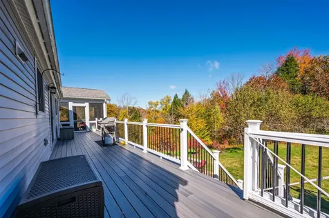 7 Eastman Loop Unity NH 03773