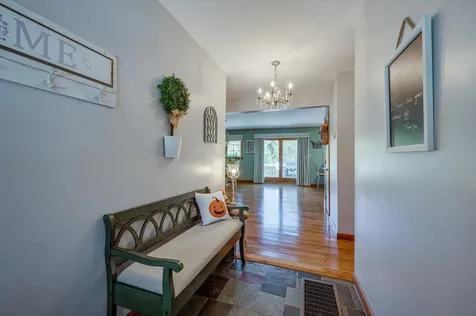 7 Eastman Loop Unity NH 03773