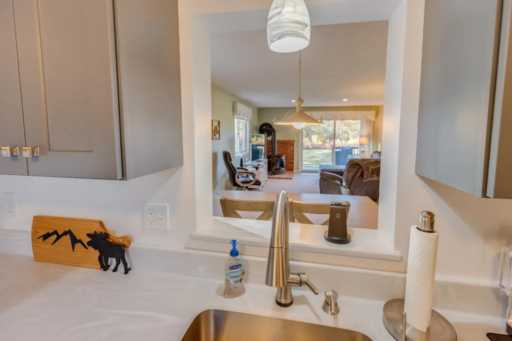 15 Tennis Lane Thornton NH 03285