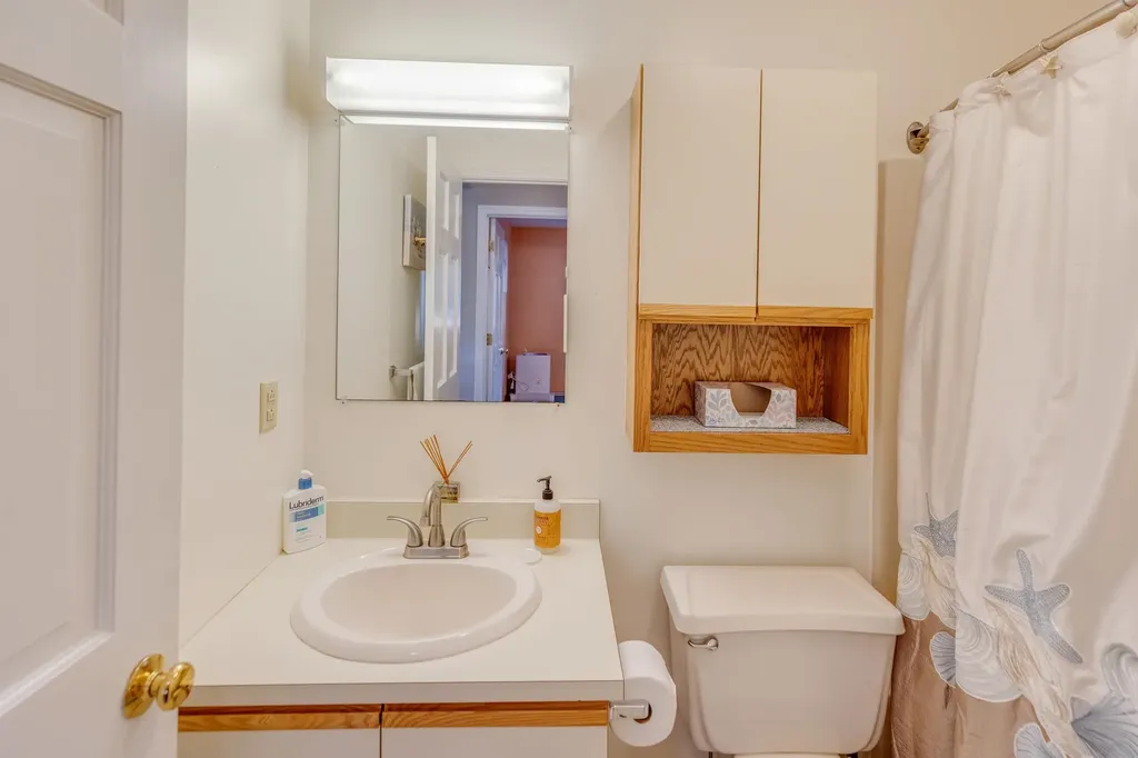 15 Tennis Lane Thornton NH 03285