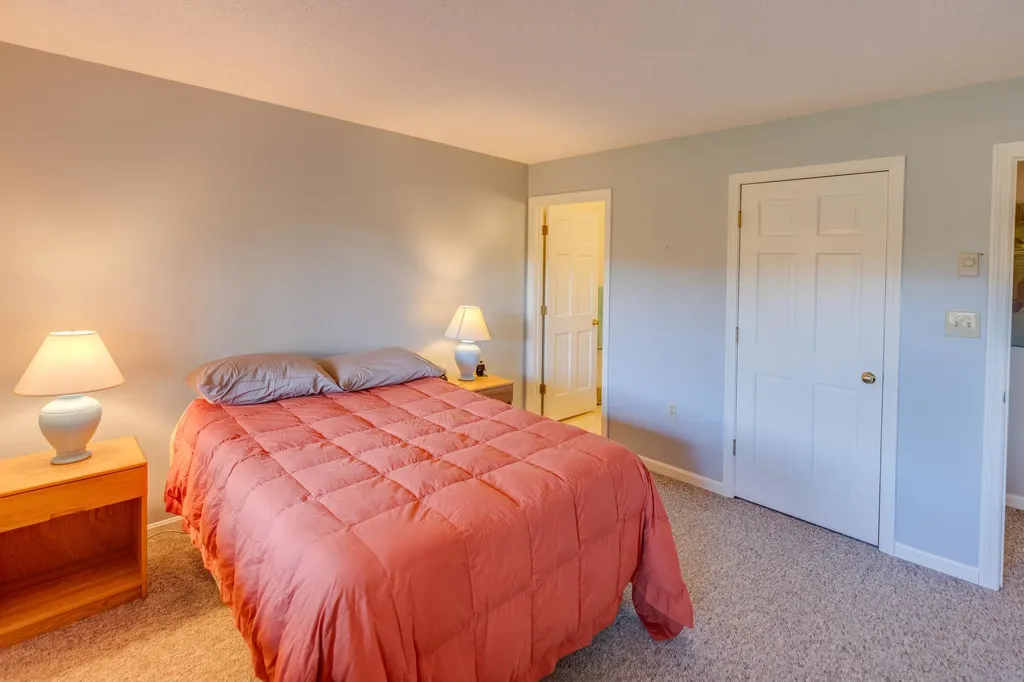 15 Tennis Lane Thornton NH 03285